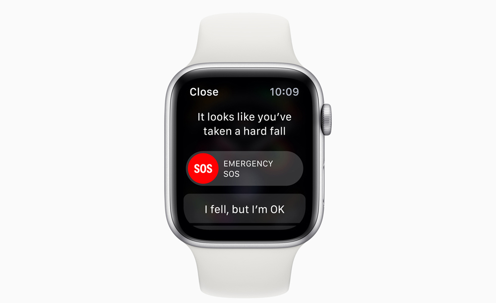 Imagen de un Apple Watch Series 4 en el que la pantalla avisa de una caída