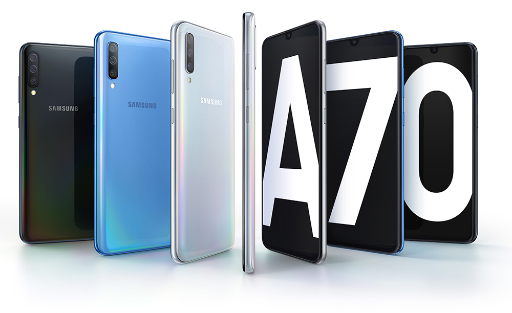 Imagen comercial del nuevo Galaxy A70 que muestra distintas versiones de este teléfono móvil