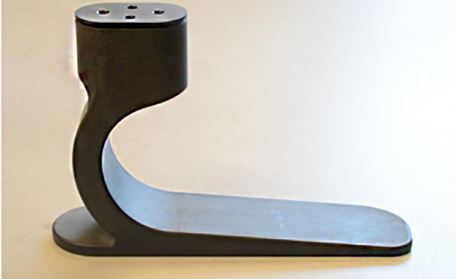 Imagen de la prótesis de pie de bajo coste desarrollada por el MIT