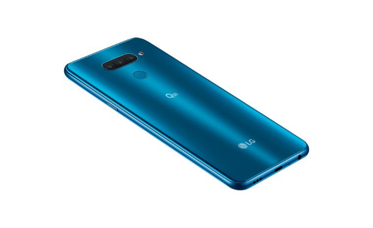 Imagen comercial del nuevo LG Q60