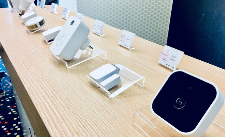Los distintos dispositivos que componen el Start Kit de V-Home